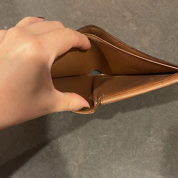 Louis Vuitton Monogram Mens Bifold Wallet - Picture 4 of 11